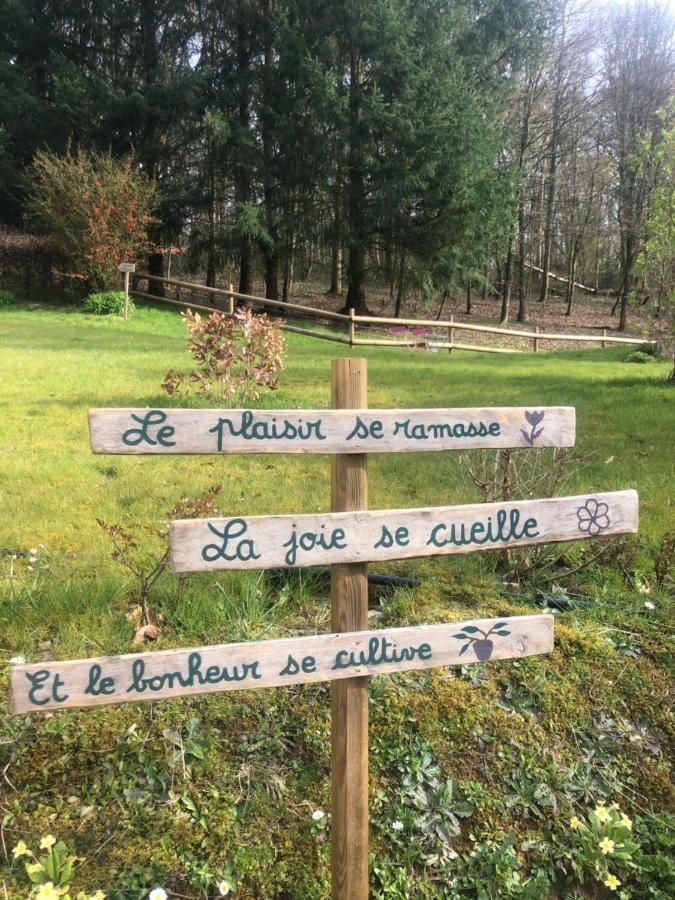 Le Prieure Des Fontaines Hotel Les Preaux Eksteriør billede