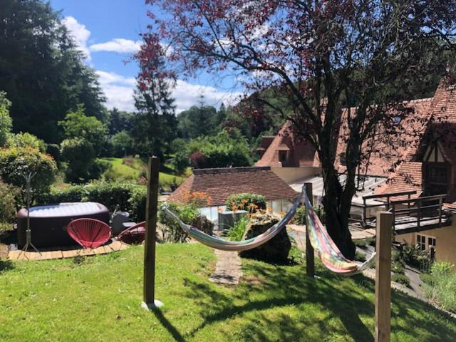 Le Prieure Des Fontaines Hotel Les Preaux Eksteriør billede
