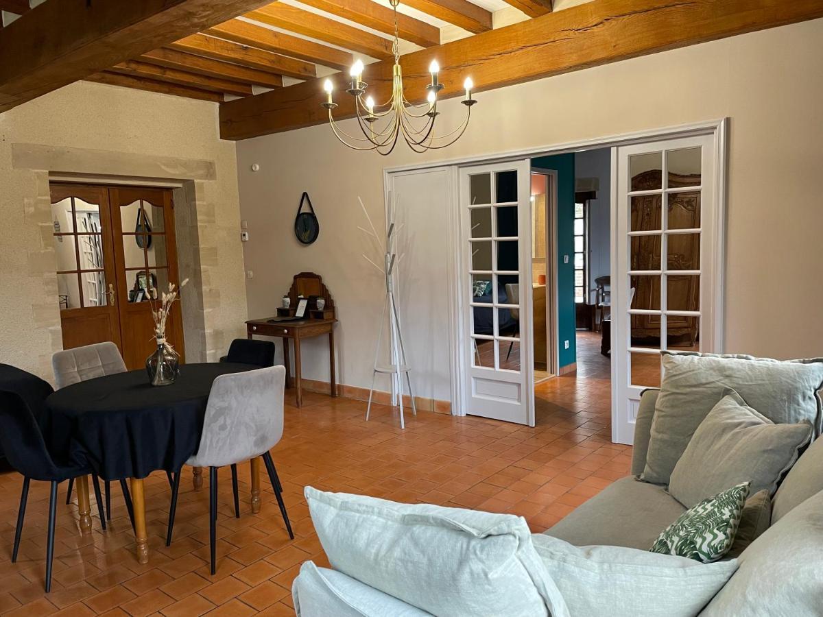 Le Prieure Des Fontaines Hotel Les Preaux Eksteriør billede