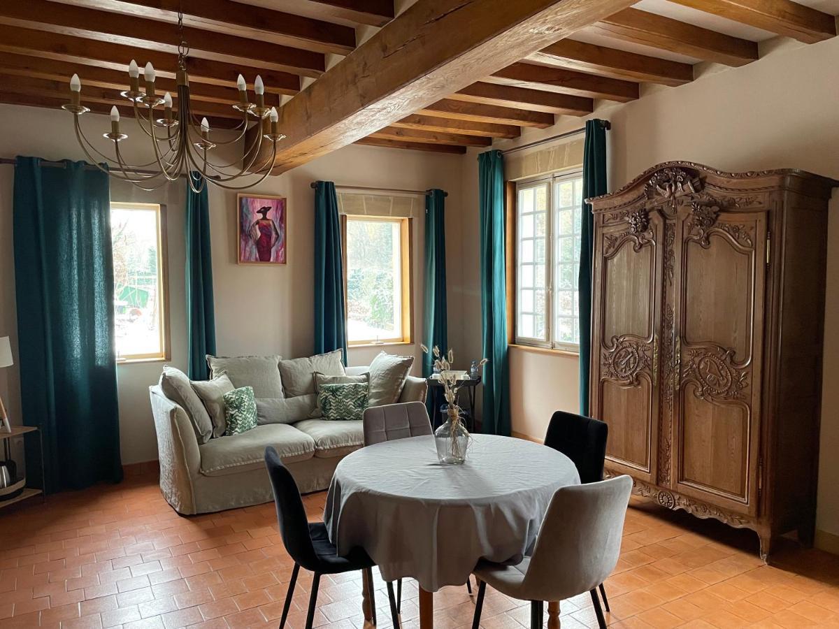 Le Prieure Des Fontaines Hotel Les Preaux Eksteriør billede