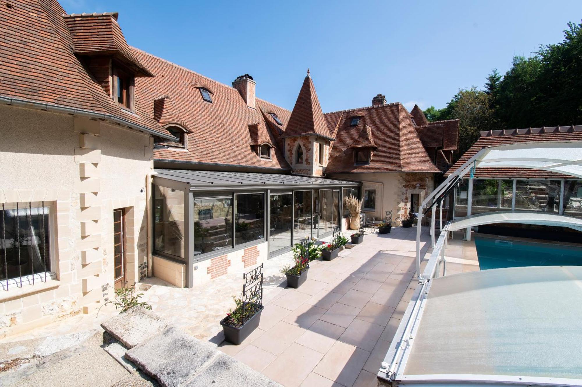 Le Prieure Des Fontaines Hotel Les Preaux Eksteriør billede