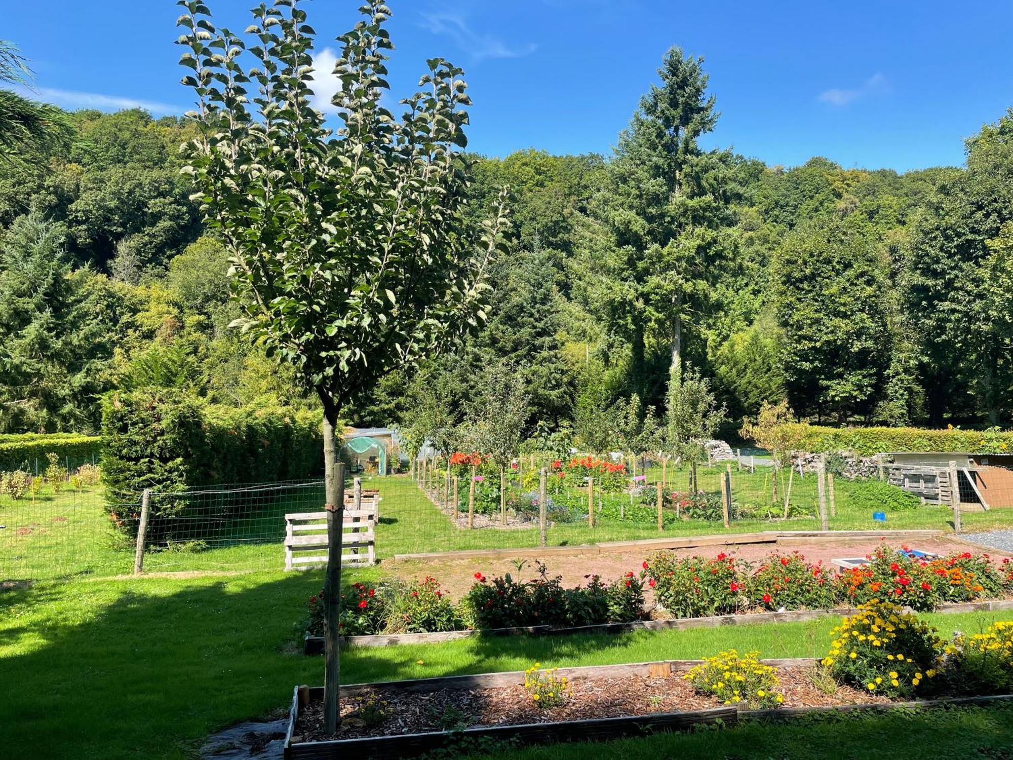 Le Prieure Des Fontaines Hotel Les Preaux Eksteriør billede